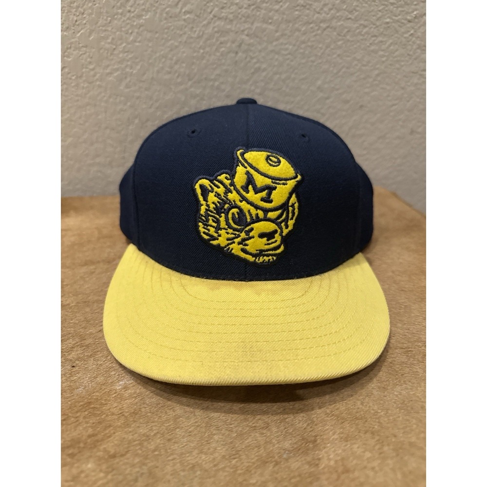 Adidas Originals Michigan Wolverines Snapback Hat Navy Yellow Trefoil NCAA Cap
